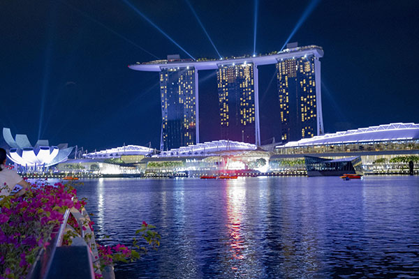 为什么选择申请新加坡牌照呢